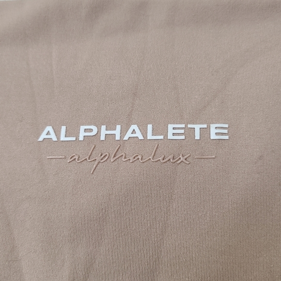 Alphalete Alphalux tan high waisted glute accentuating leggings - Picture 4 of 5